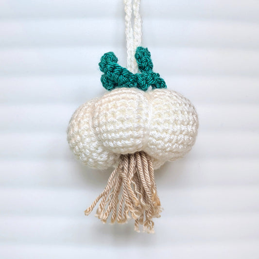 Garlic Amigurumi - With Leaves