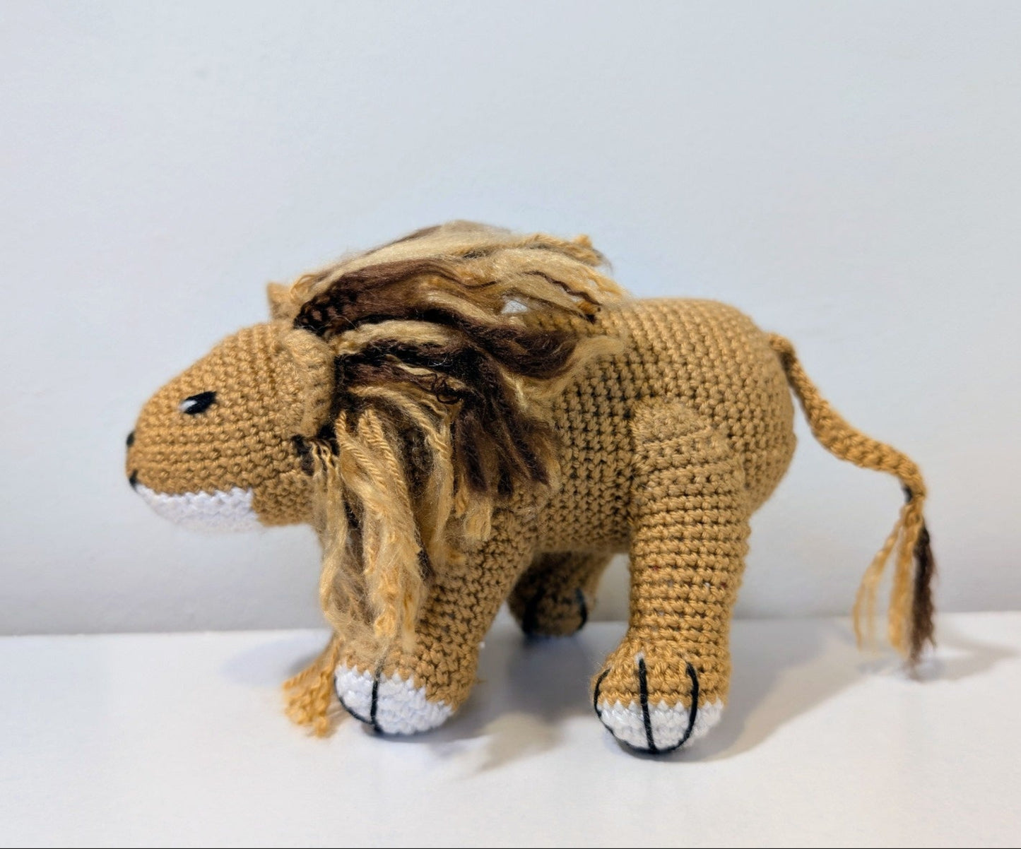 Lion Amigurumi - M - Handmade Crochet Plush Figurine