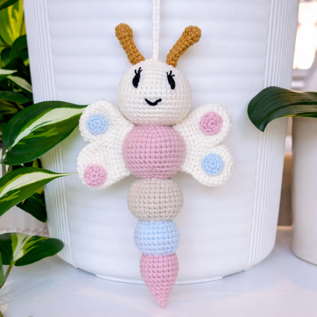 Dragonfly Amigurumi - M (Cream Pastel) - Crochet Plushie