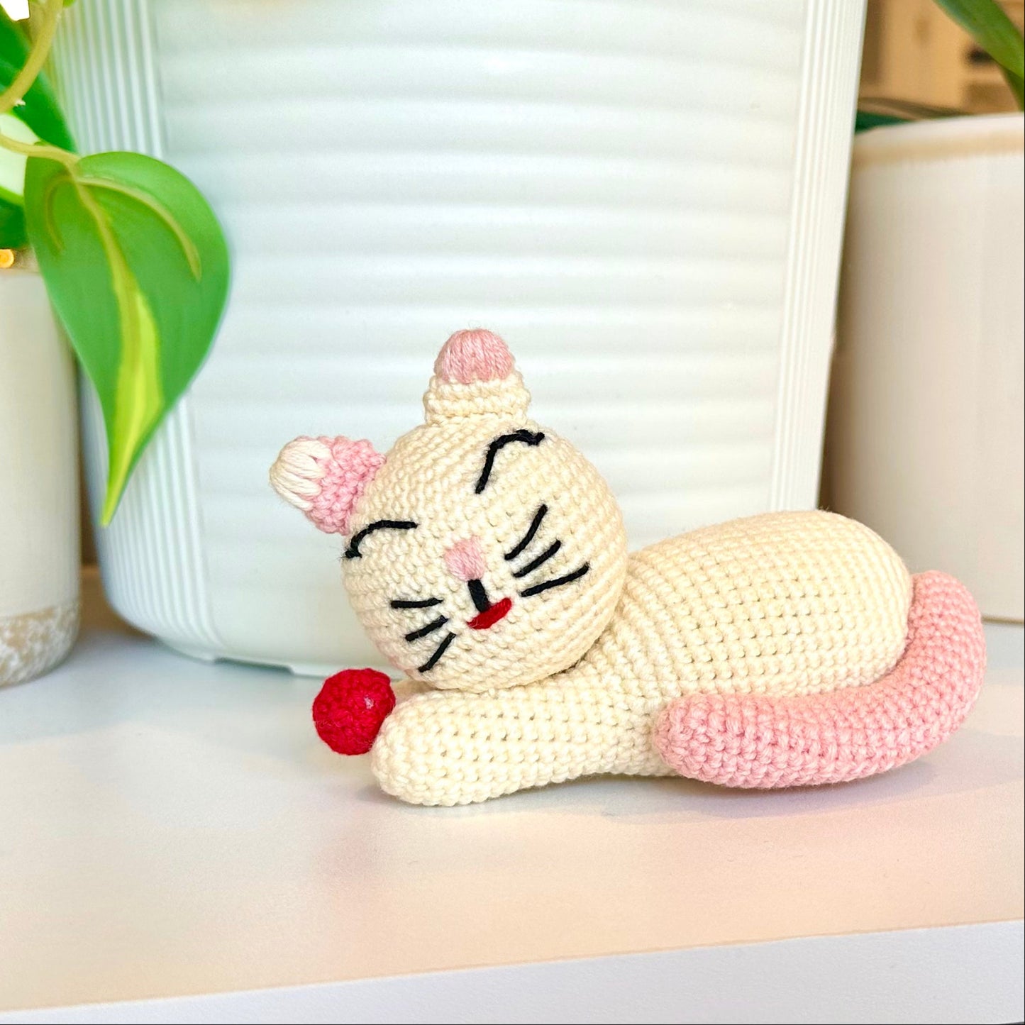 Cat Sleeping (Cream Medium) Amigurumi - Crochet Plushie