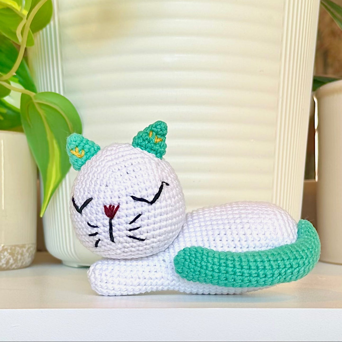 Cat Sleeping (White Medium) Amigurumi - Crochet Plushie