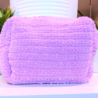 Cosmetic Bag - Large Crochet with Satin Lining