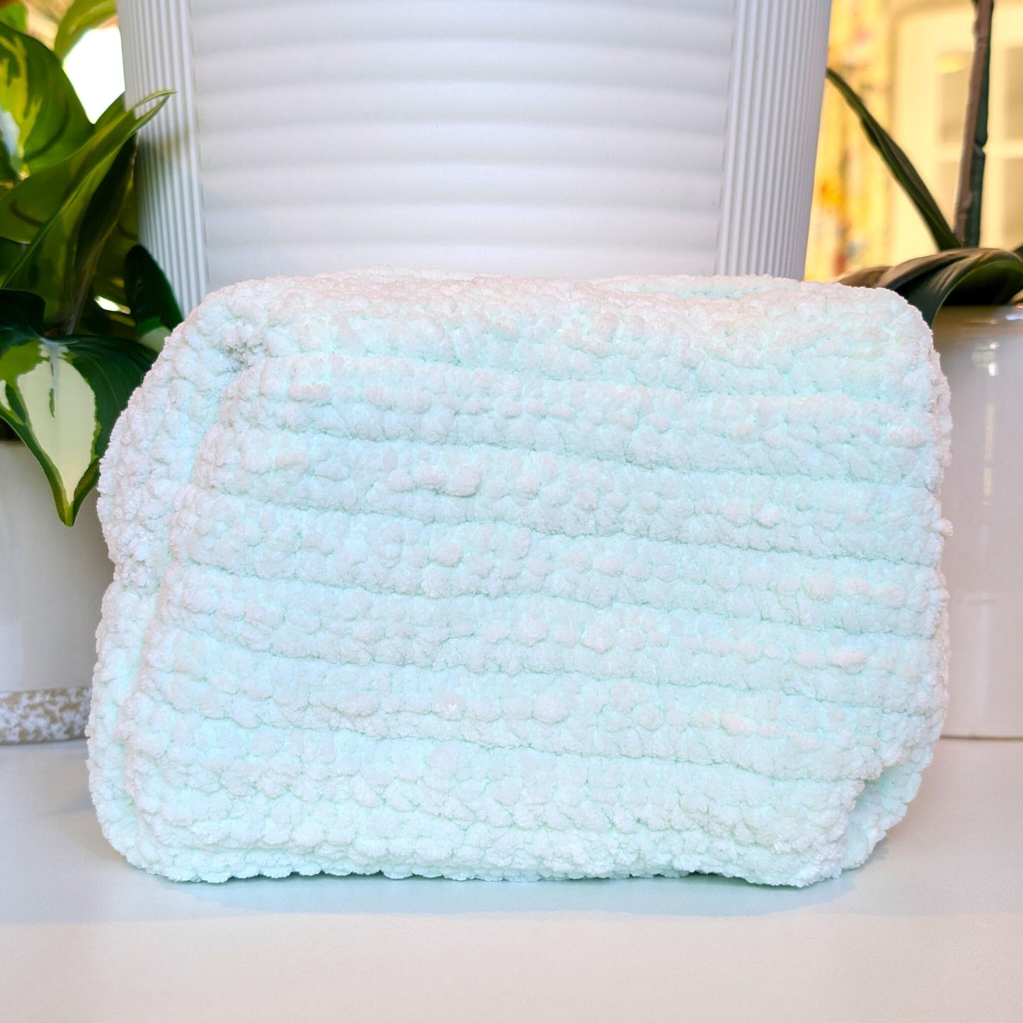 Cosmetic Bag - Large Crochet with Satin Lining