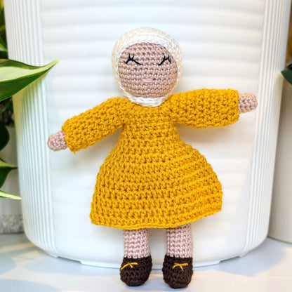 Doll in Hijab Amigurumi - Handmade Crochet Plush Figurine