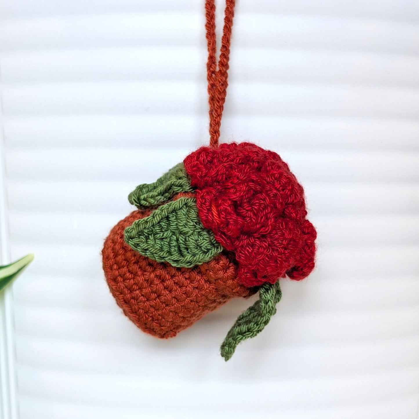 Crochet Flower Bouquet (Red) - Amigurumi