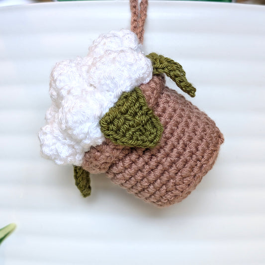 Flower Bouquet (White) - Crochet Keychain
