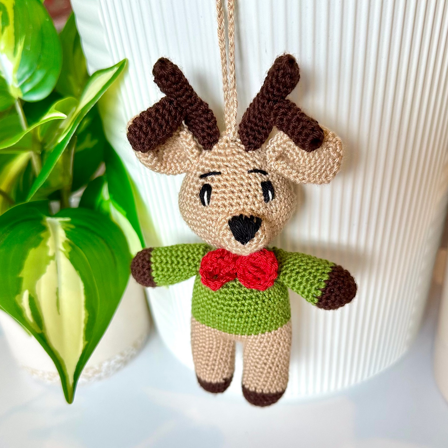 Holiday Reindeer - Medium