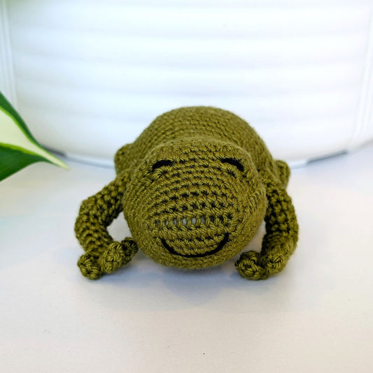 Jumping Frog Crochet Plush