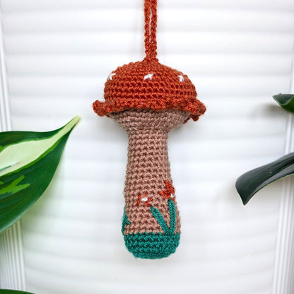 Mushroom with Oatmeal Stem Amigurumi - Mini/S - Crochet Charm, Décor