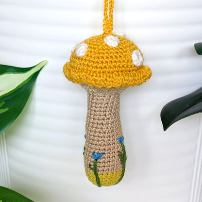 Mushroom Beige Stem Amigurumi - Mini/S - Crochet Charm
