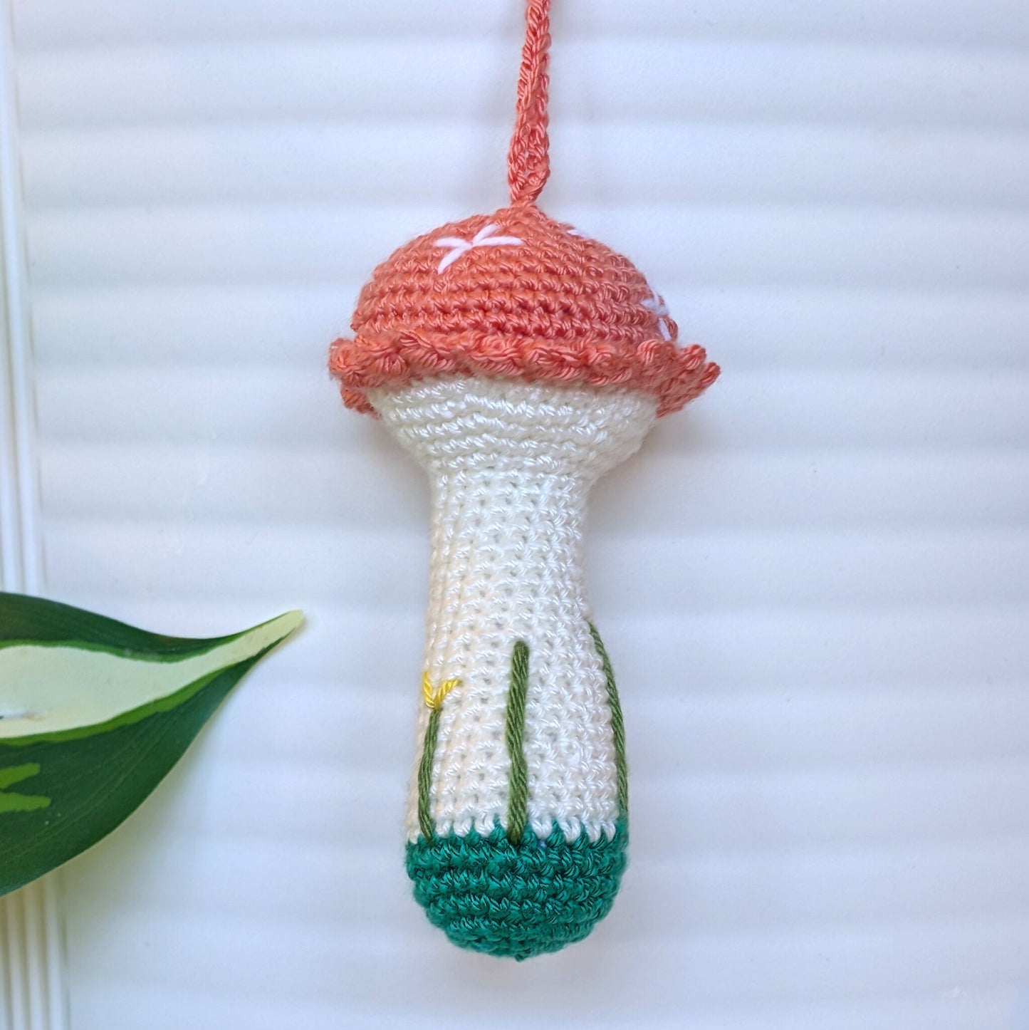 Mushroom with White Stem Amigurumi - Mini/S - Crochet Bag Charm