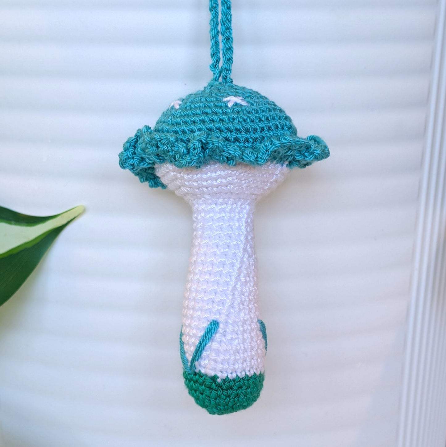 Mushroom with White Stem Amigurumi - Mini/S - Crochet Bag Charm