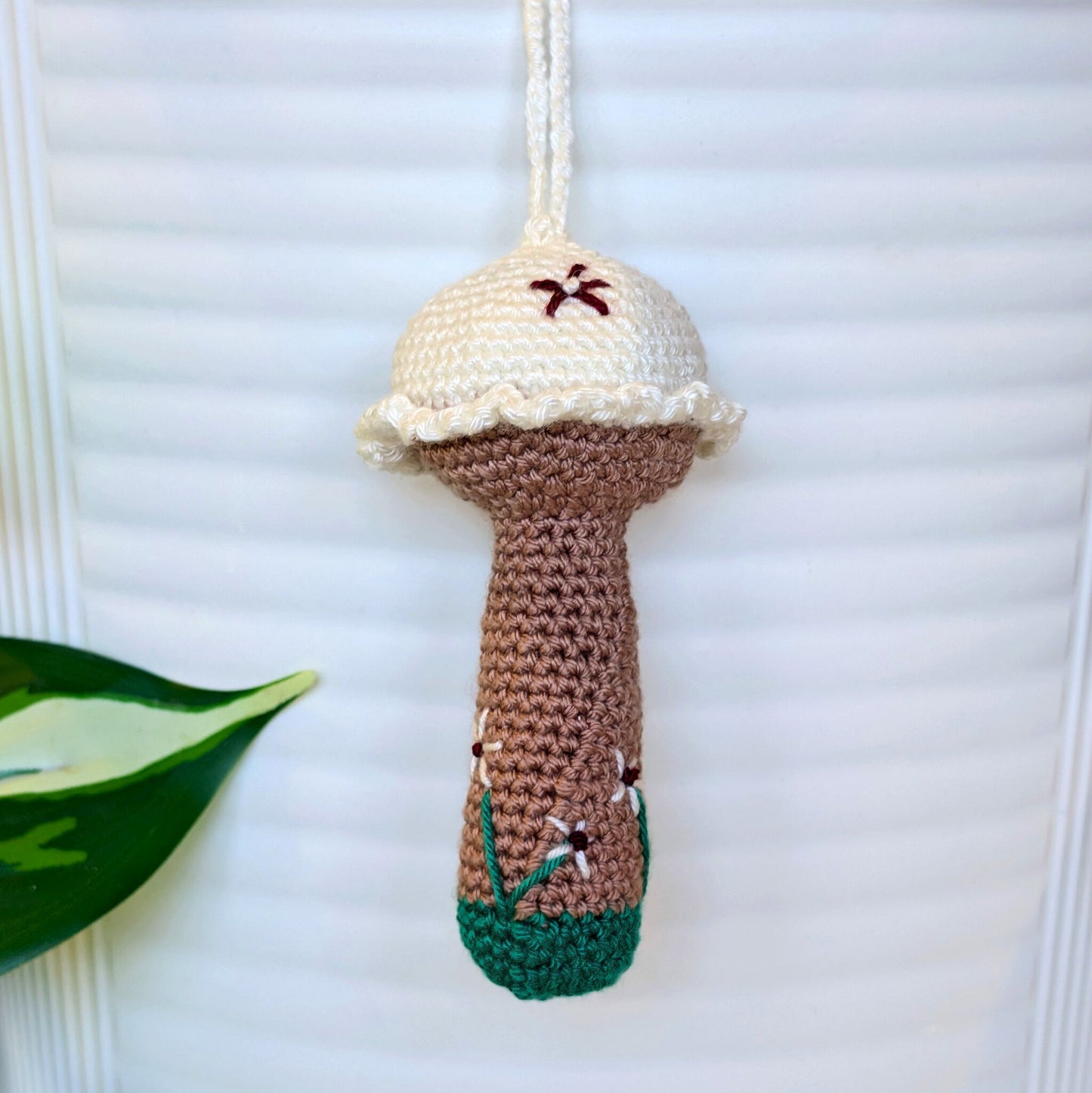 Mushroom with Oatmeal Stem Amigurumi - Mini/S - Crochet Charm, Décor