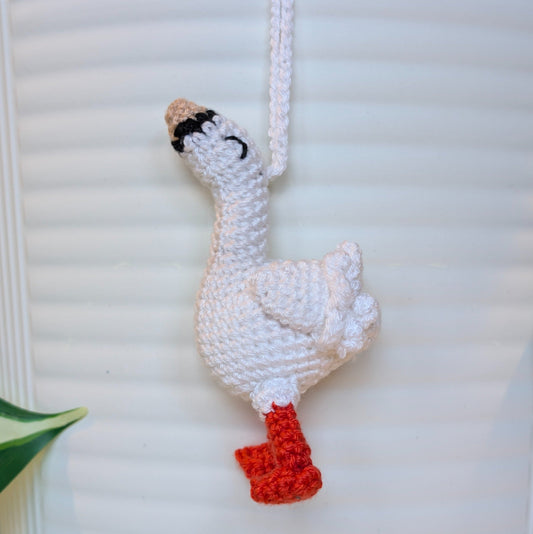 Goose (Mini) Amigurumi - Handmade Crochet Keychain
