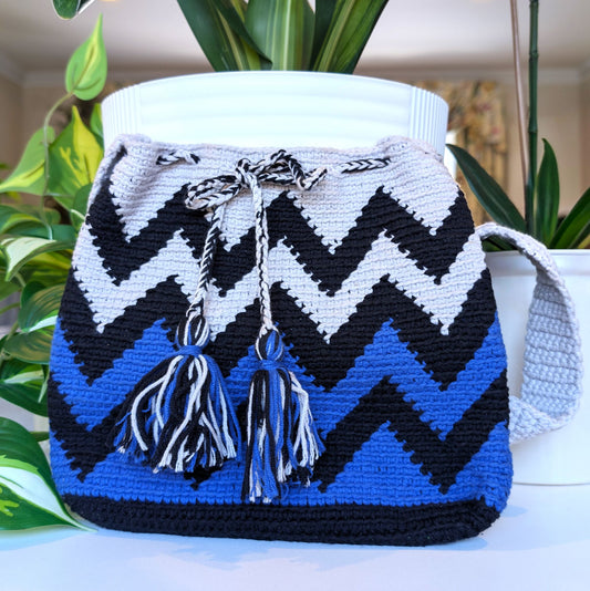 Shoulder Bag - Amigurumi Gray and Blue Zigzag Pattern