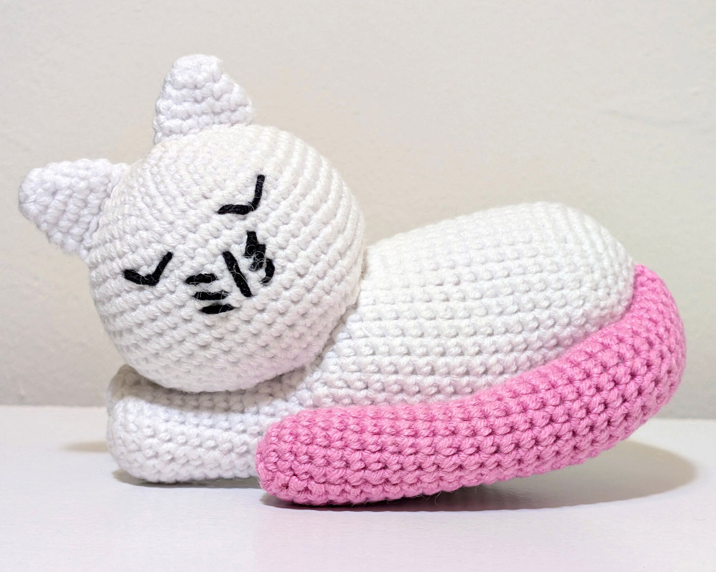 Cat Sleeping (White Medium) Amigurumi - Crochet Plushie