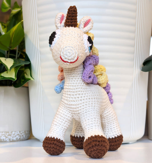 Unicorn (Brown Foot) - Medium