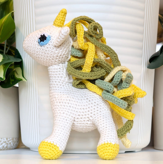 Unicorn (Yellow Foot) - Medium