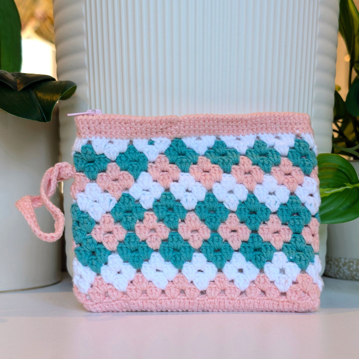 Wristlet Bag - Pink Teal White - Pink Zipper