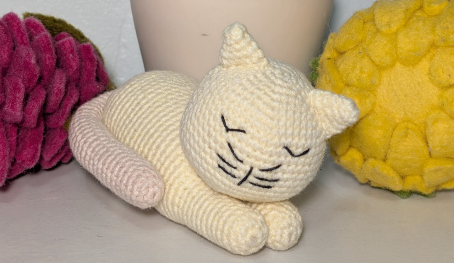 Cat - Sleeping (Medium)