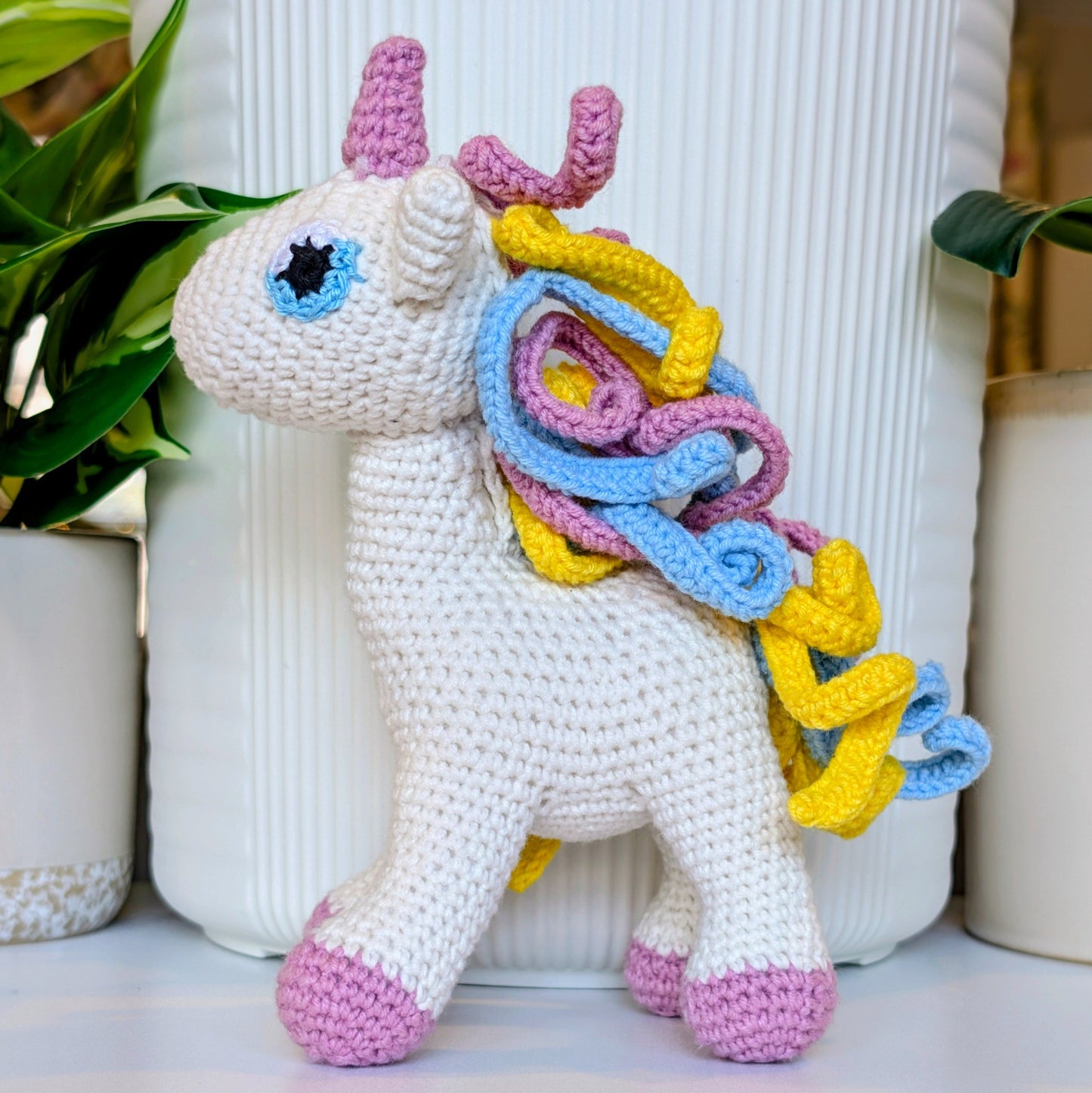 Unicorn (Pink Foot) - Large