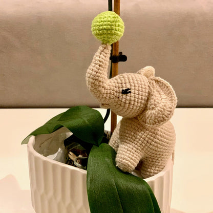 Elephant - Cream with Ball